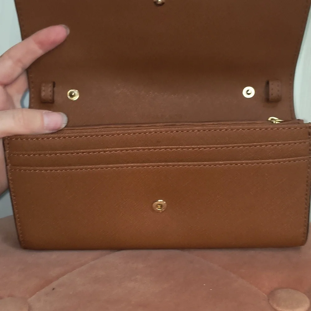 Michael Kors Jet Set Large Wallet - Picture 13 of 13